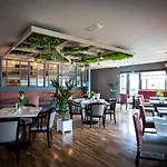 Greenhills 4* Limerick Junction