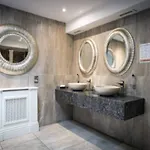 Greenhills 4*
