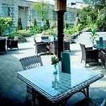 Greenhills Hotel