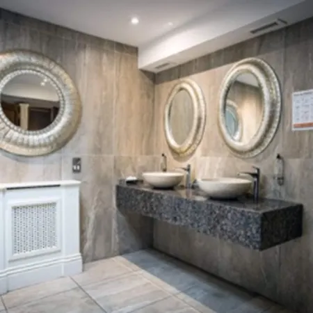 Greenhills 4*