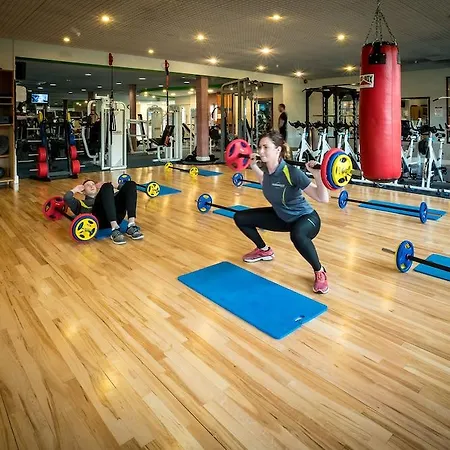 Greenhills فندق 4*