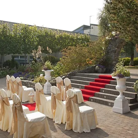 Greenhills 4* Limerick Junction