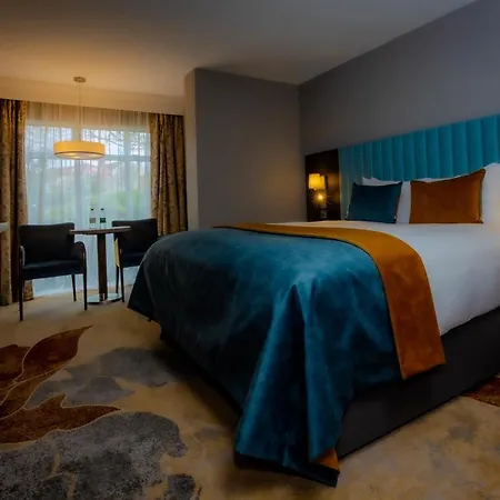 Greenhills Hotel 4*