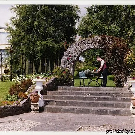 Ξενοδοχείο Greenhills 4*
