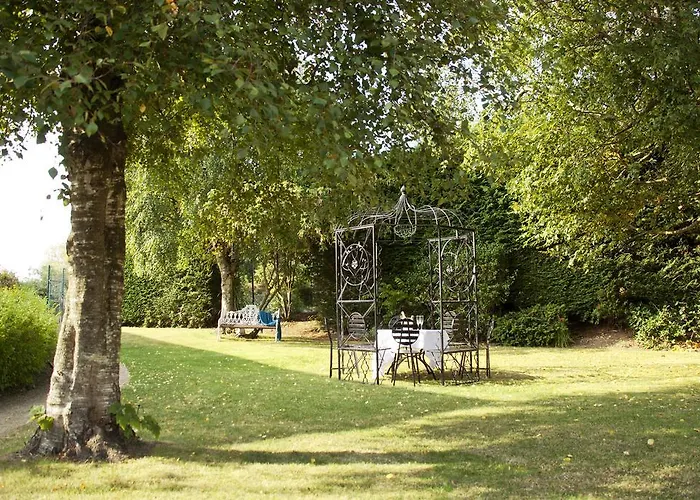 Отель Greenhills 4*