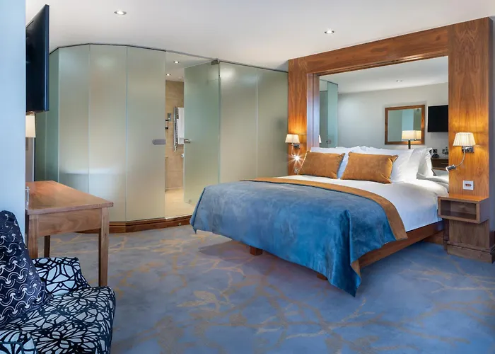 Greenhills Отель 4*