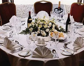 Greenhills Отель